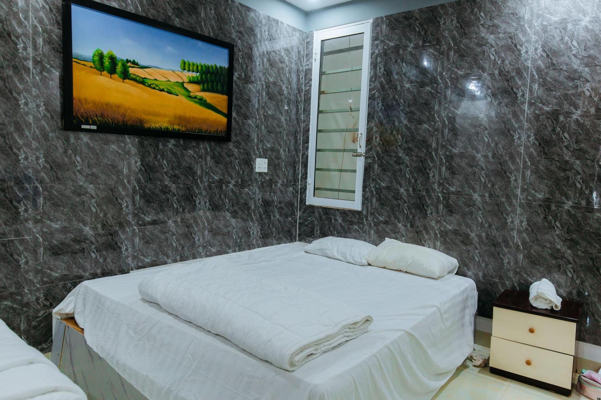 Hotel Tram Anh Nhon Trach Buitenkant foto